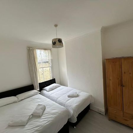 East London 2 Bedroom Flat 외부 사진