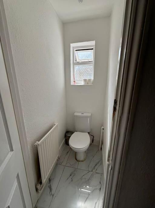 East London 2 Bedroom Flat 외부 사진