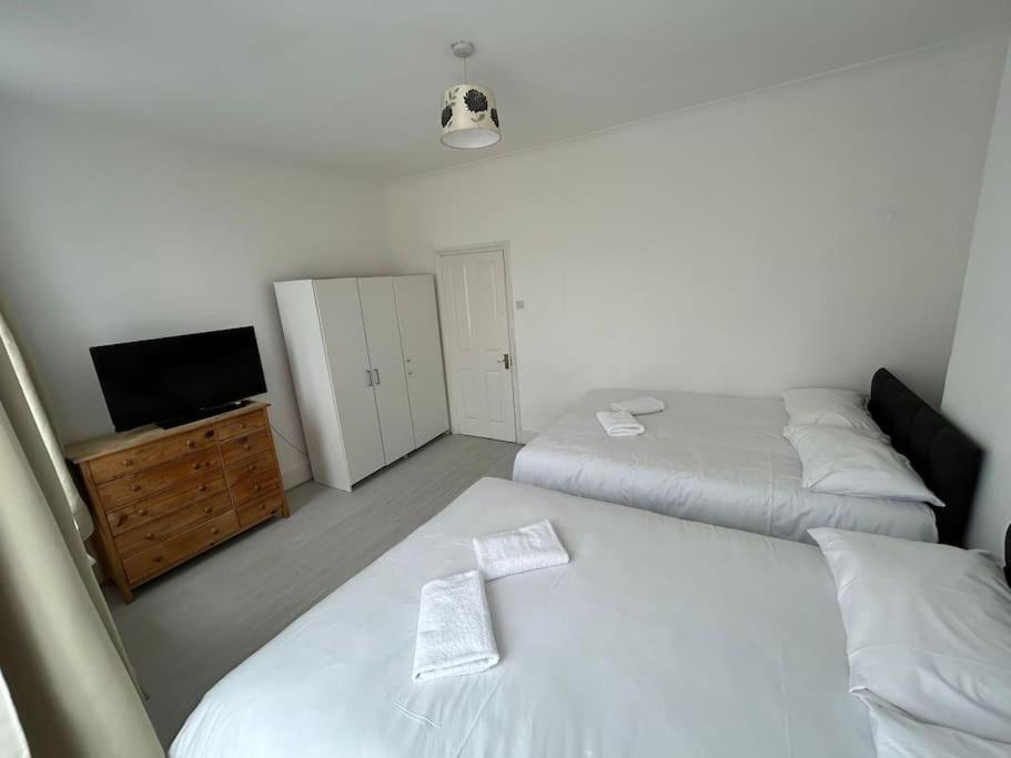 East London 2 Bedroom Flat 외부 사진